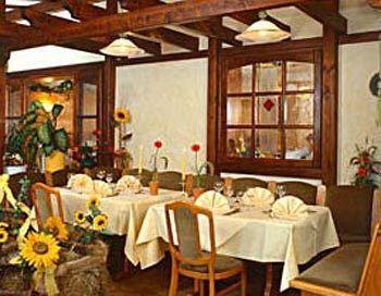 Hotel Restaurant Haus Waldesruh Eppenbrunn Exteriör bild